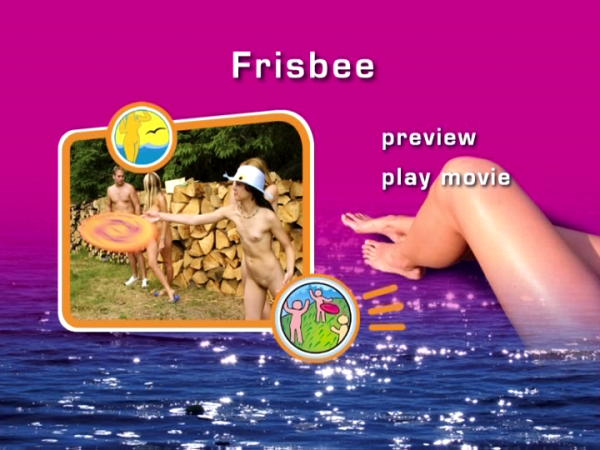 Family naturism in the wood - Frisbee [Pure naturism]