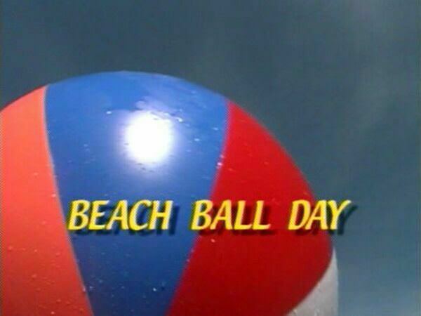 Nudists on a beach play a huge ball [Pure naturism]