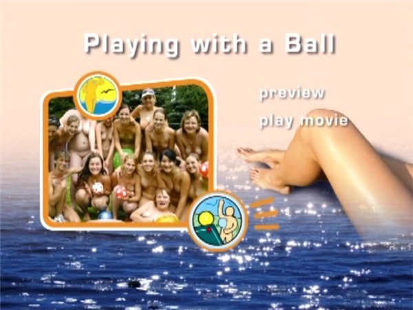 Family naturism - Playing With a Ball [Pure naturism]
