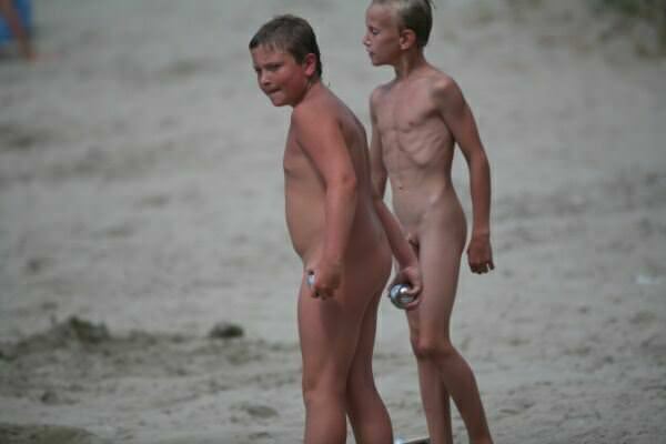 FKK Beach Profiles - photo family nudism [Pure naturism]