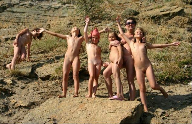 Gallery of the family nudism [Pure naturism]