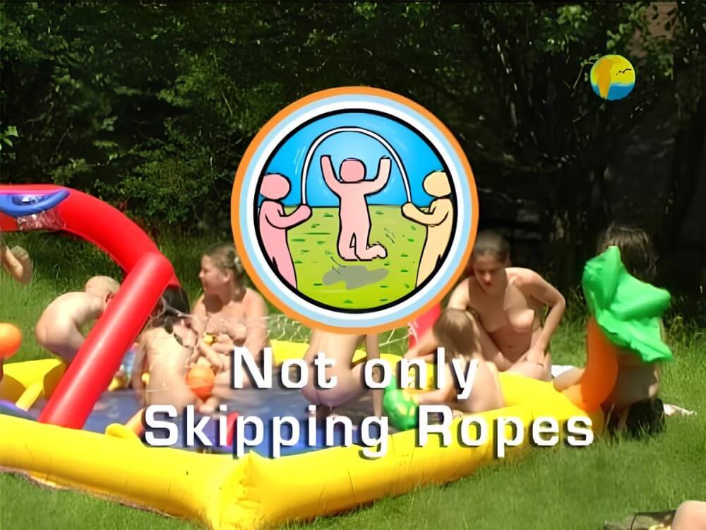 Naturist Freedom: Not only Skipping Ropes - In naturism, people are equal regardless of circumstances