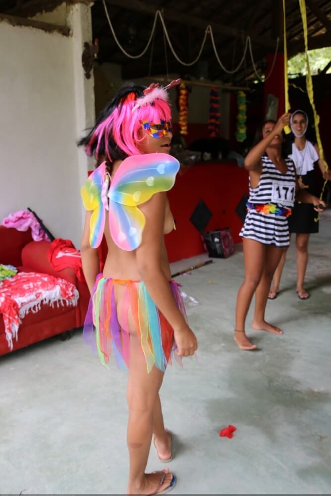 Tropical carnival photo gallery - Naturism teaches us to accept and respect ourselves and others without inhibition