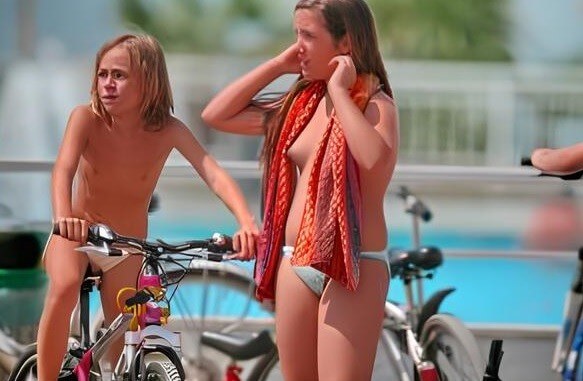 Water Locations Photo Set 3 - Unrestricted freedom as the core value of nudism