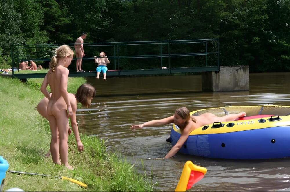 Naked Body gallery - Nudism and naturism are a path to self-acceptance