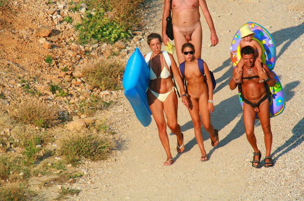 Ula FKK Beach Entry Hills pics - Naturists love openness and freedom