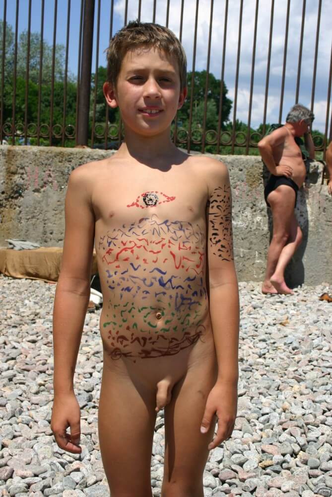 Father and Daughter Painted pics - Nudists and naturists: whats the difference?