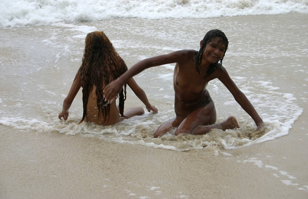 Brazilian Sand Playground pics - Naturism and nudism are a path to inner freedom