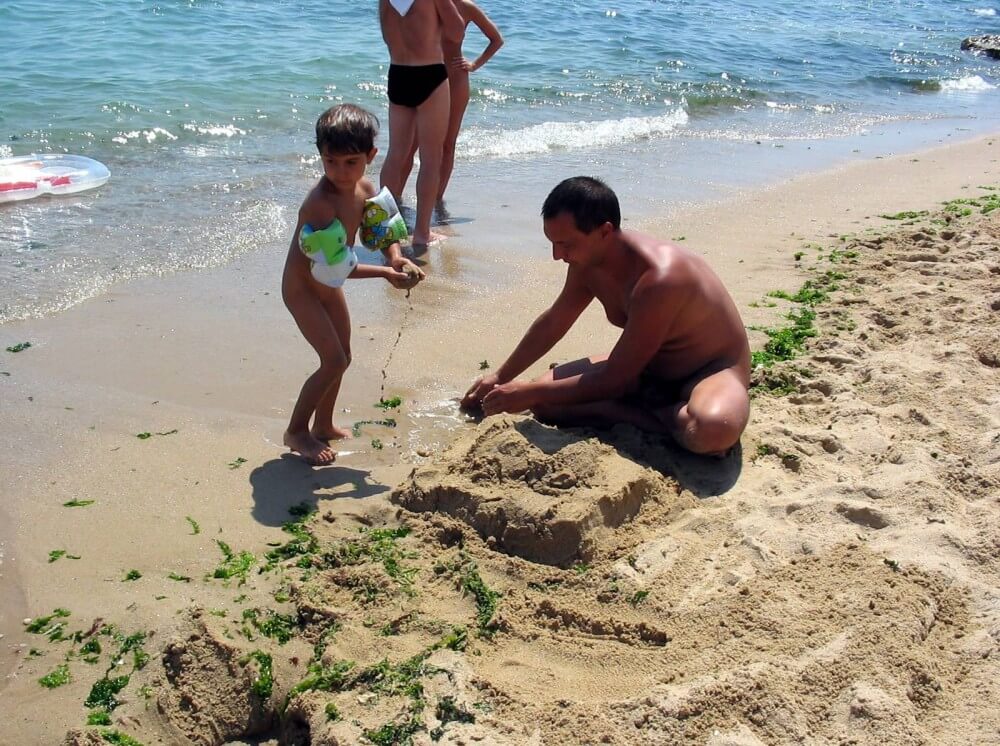 Bulgarian Sandy Paint Over - Freedom of choice and honesty are key ideas in naturism and nudism