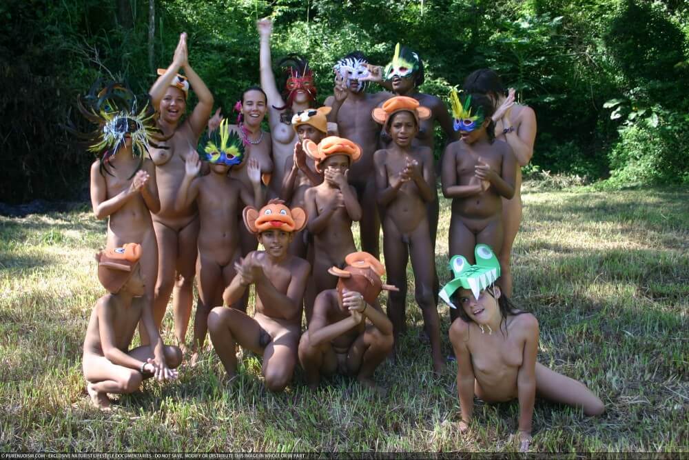 Brazilian Nudists hot gallery 2 - Beautiful family nudism