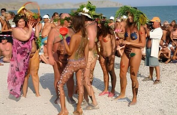 Premium Content # 34 - The benefits of naturist vacations