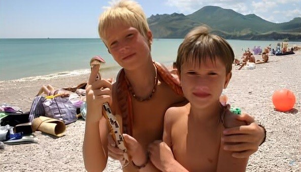 Premium Content # 23 - A nudist promotes tolerance and respect for others