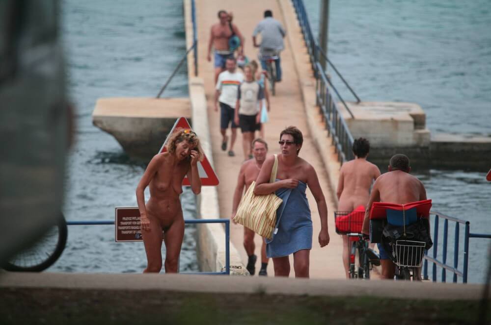 Crete FKK Bridge Crossing photos - Down with Shame—Become a Nudist
