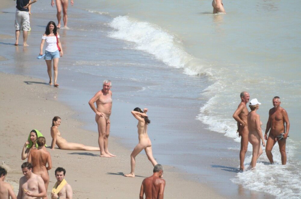 Costinesti Beach Groups pics - A well-known naturist center