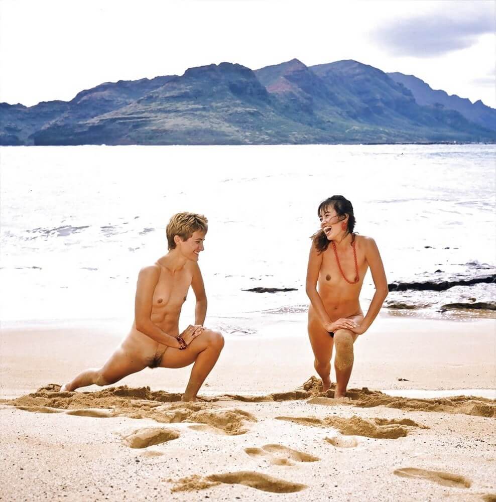 Retro naturism photos - Nudists value harmony and tranquility