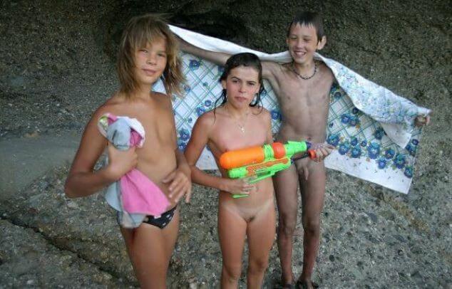 Naturism photo gallery # 33 - The concept that the naked body is part of the natural world and deserves respect is important