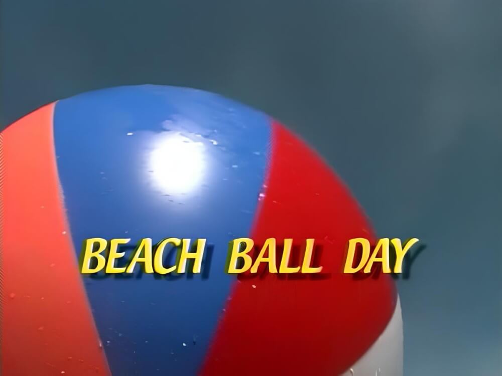Enature- Beach ball day - Nudism teaches respect for the body and nature