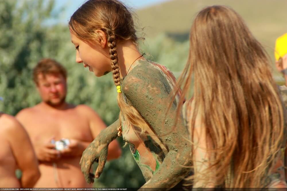 Premium Content # 36 - Nudism strengthens friendships and mutual respect among people