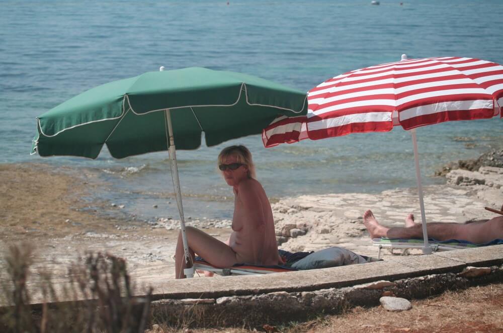 FKK Beachline Front pics - A basic understanding of naturism is necessary