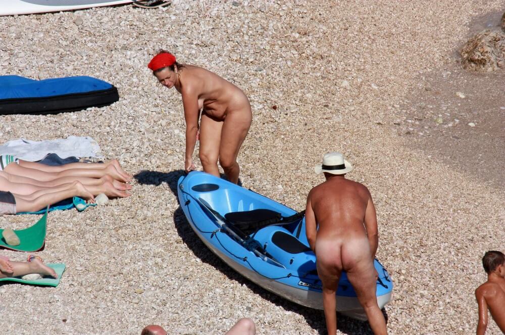 Get In Waters for Boating pics - Spectators are permitted to be naked