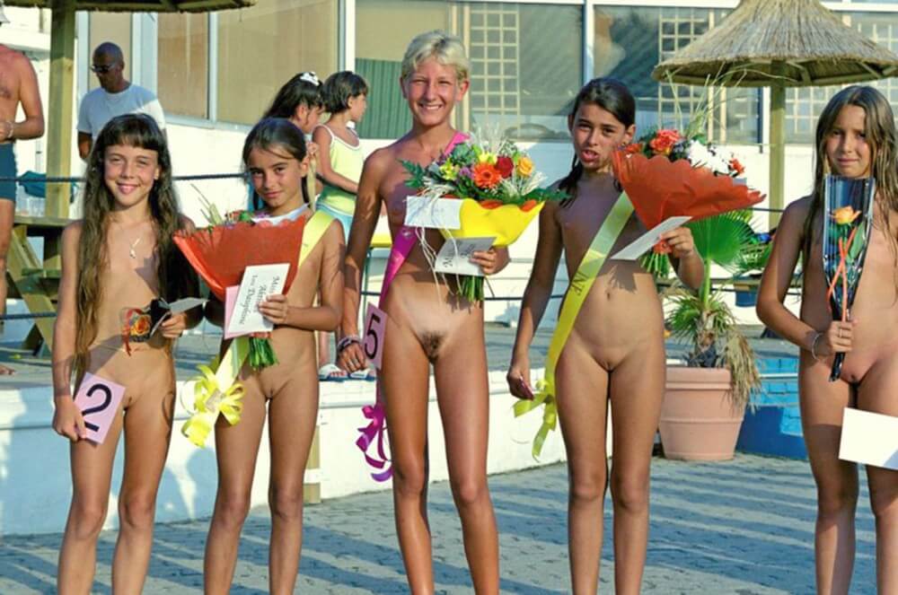 Beauty contest FR photos - Nudism strengthens health and self-esteem