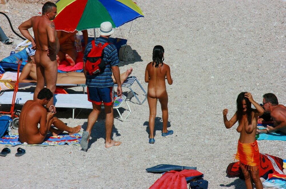 Uka FKK Beach Parenting Nudist beach pics - Core values of nudist clubs