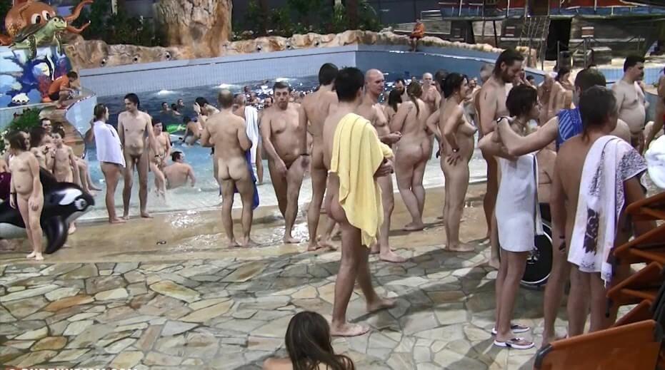 Aquatic park reunion video - In naturism, people are equal regardless of circumstances