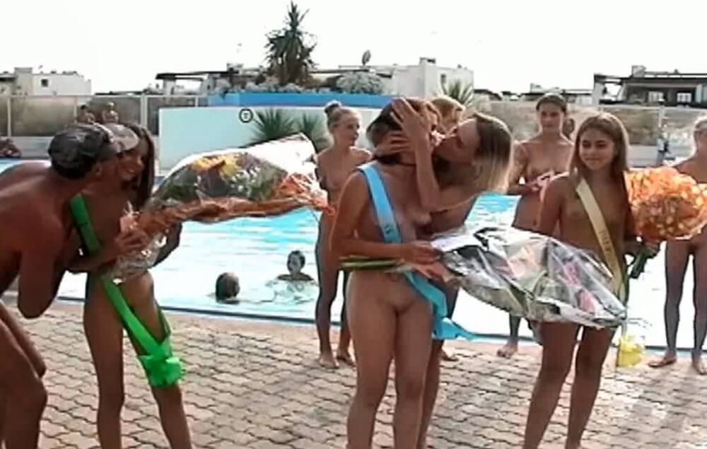 Nudist girls beauty contest video France - Sunat Natplus HD - Nudity helps one better understand oneself and ones feelings
